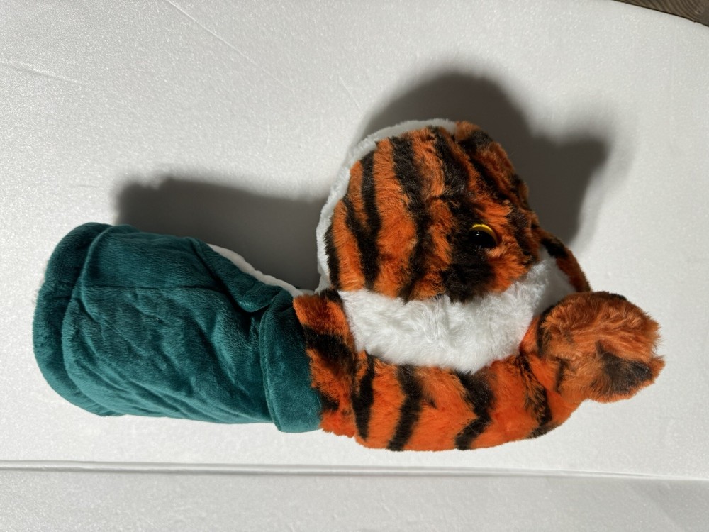 TIGER’S GREEN JACKET DRIVER HEAD COVER
