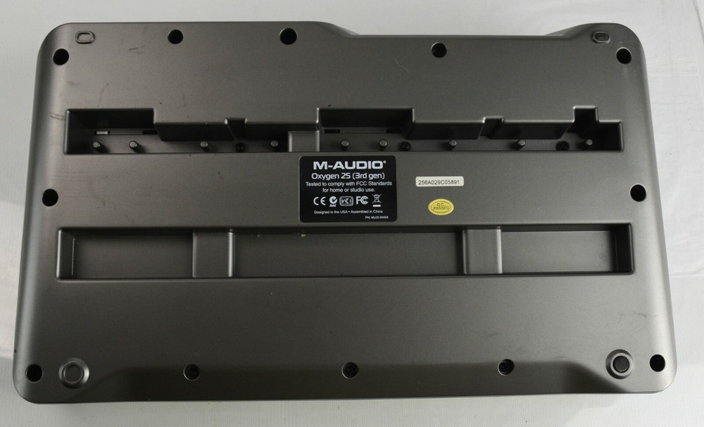 M-AUDIO Oxygen 25 3RD Gen USB MIDI Keyboard Controller