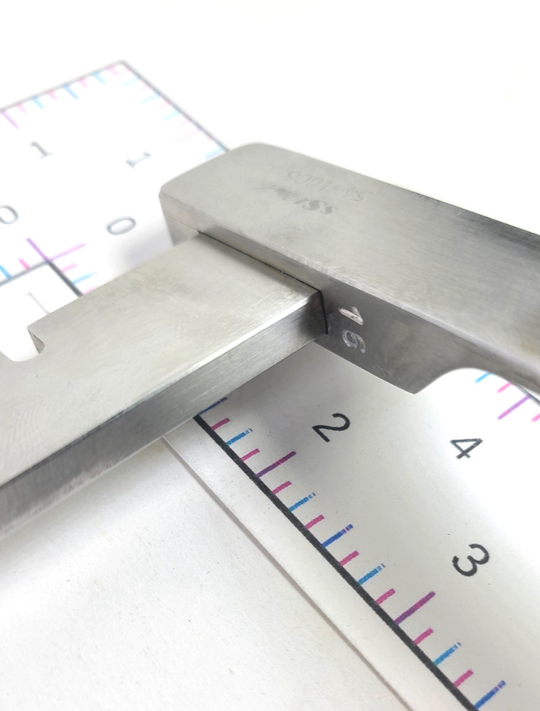 SSI 54-1006 Cooley Sternal Retractor, Long Concave Blade