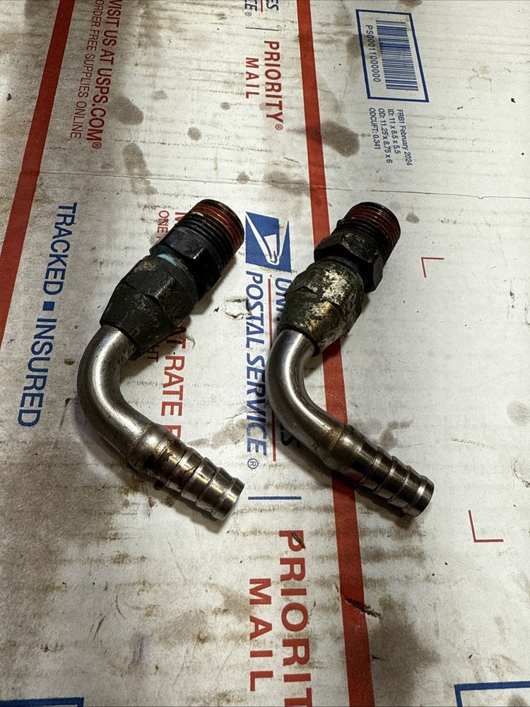 Volvo Penta engine oil system connectors