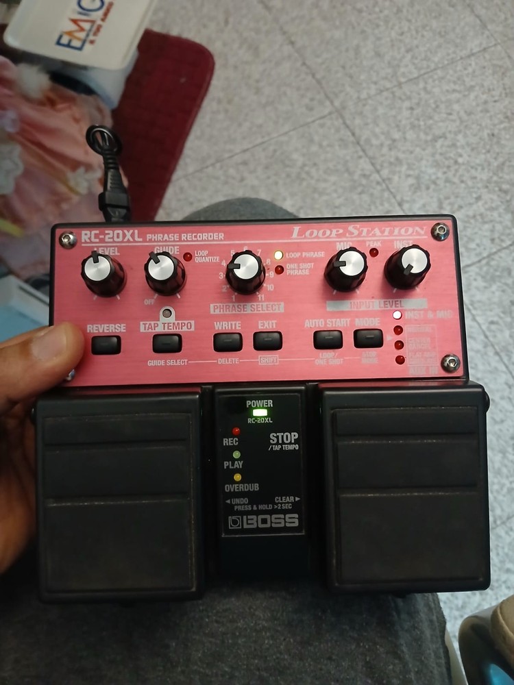 Boss Tested Mint Rc-20x Pedal Board