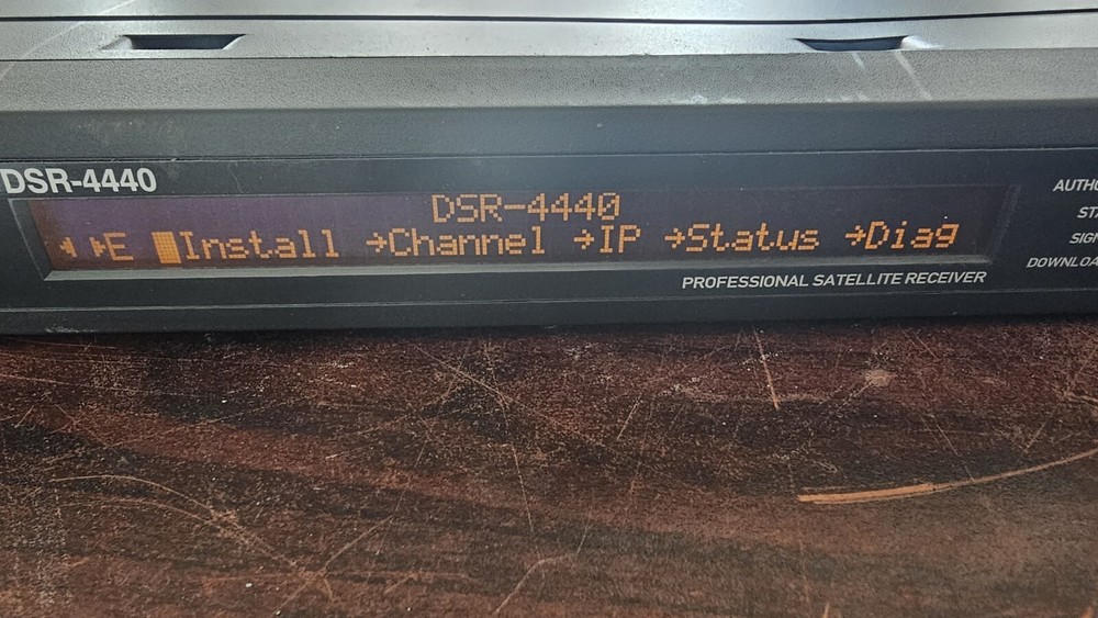Motorola ARRIS DSR-4440 Professional Satellite Transceiver *READ*