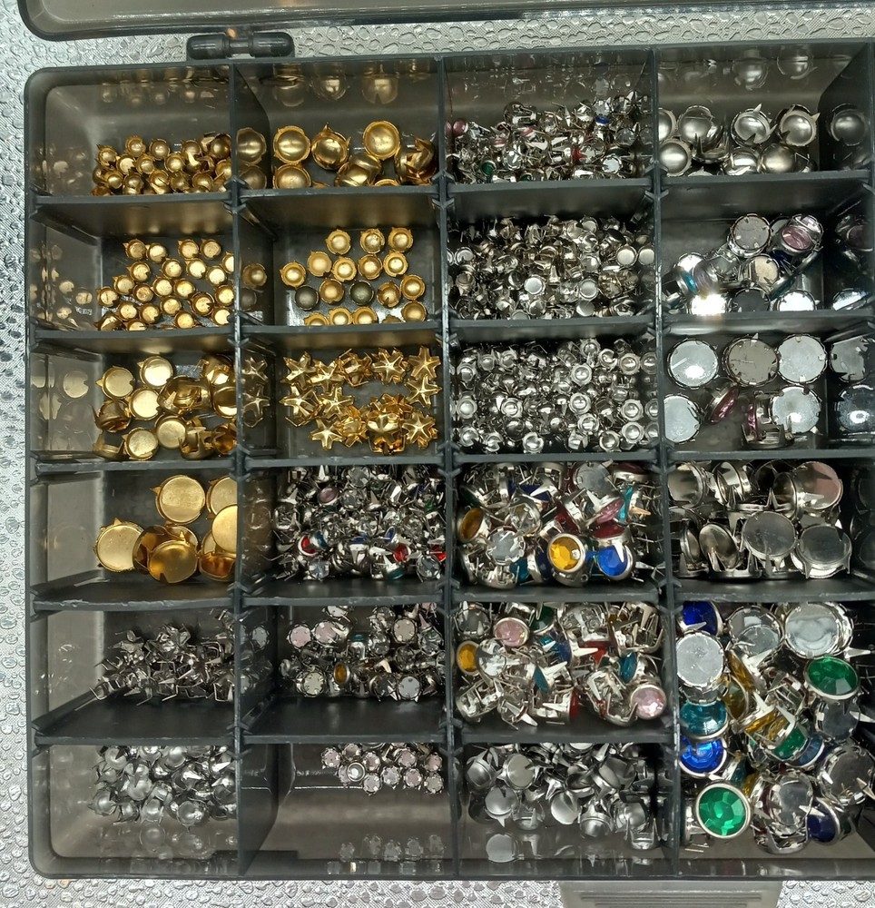 Cathy Mitchell's GeMagic Stud Setting Bedazzler Machine Plus Storage Case