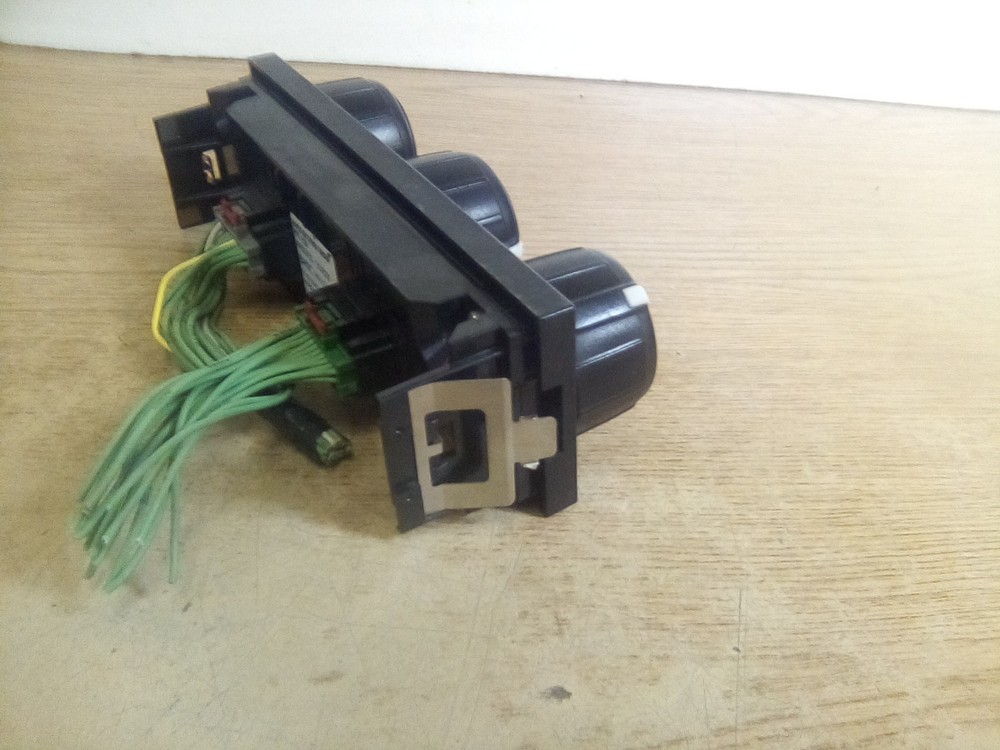 International MV 4065331C5 Climate Control