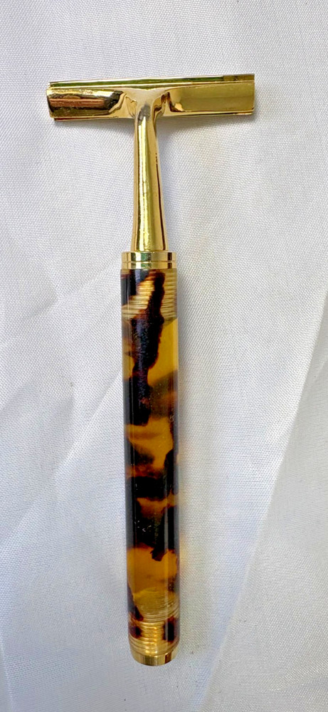 Vintage Tortoise Shell Razor Handle and Case