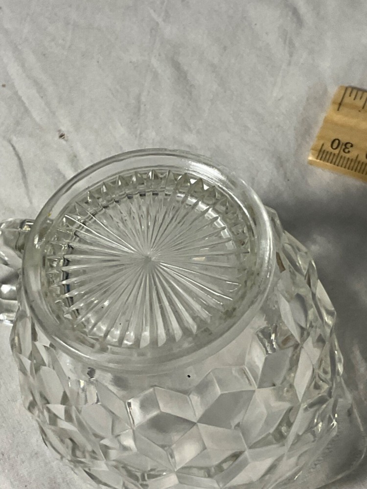Cube design clear glass creamer