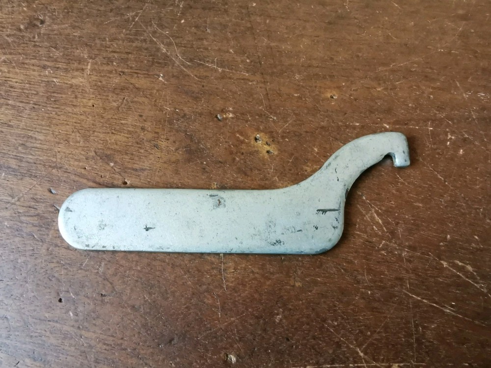 3 Flat Plate spanners to clear, see description for sizes