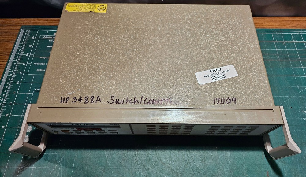1990s HP 3488A HP-IB Programmable Switch/Control Unit - Passes Self Test