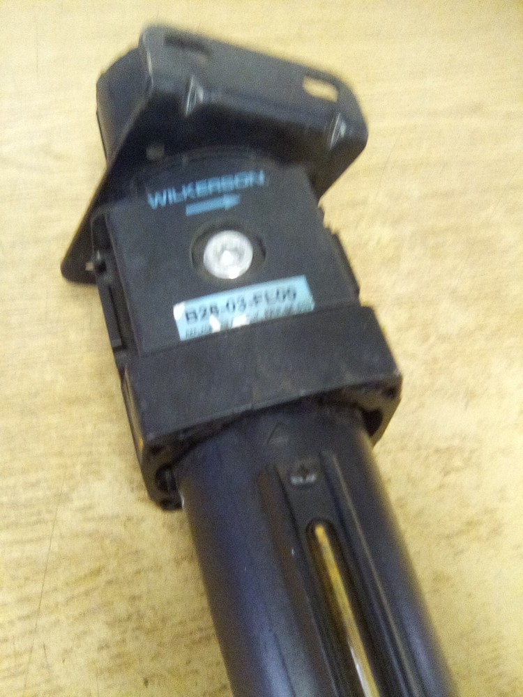 Wilkerson B28-03-FL00 Filter Regulator W/Mount