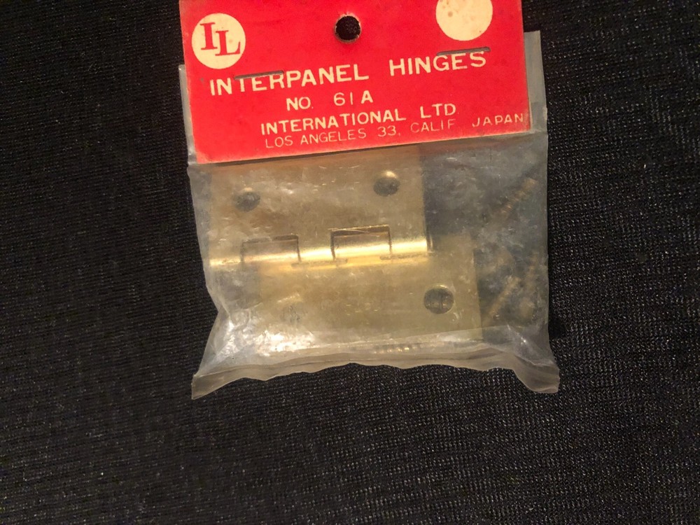 vntg interpanel hinges new old school number in package is 2//