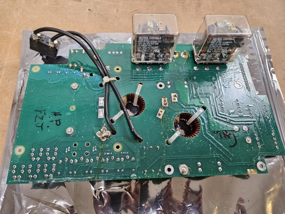 Xantrex Trace Engineering SW4048 Power DISTRIBUTION Board Assembly. PN2014