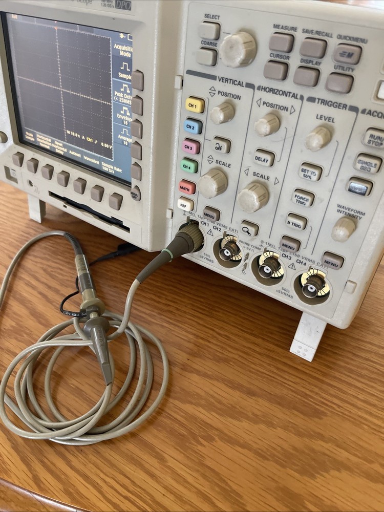 TDS 3014B Four Channels Oscilloscope