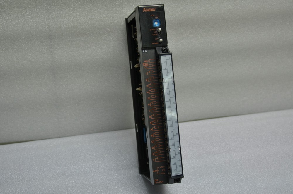 MITSUBISHI MELSEC PROGRAMMABLE CONTROLLER A616DAV