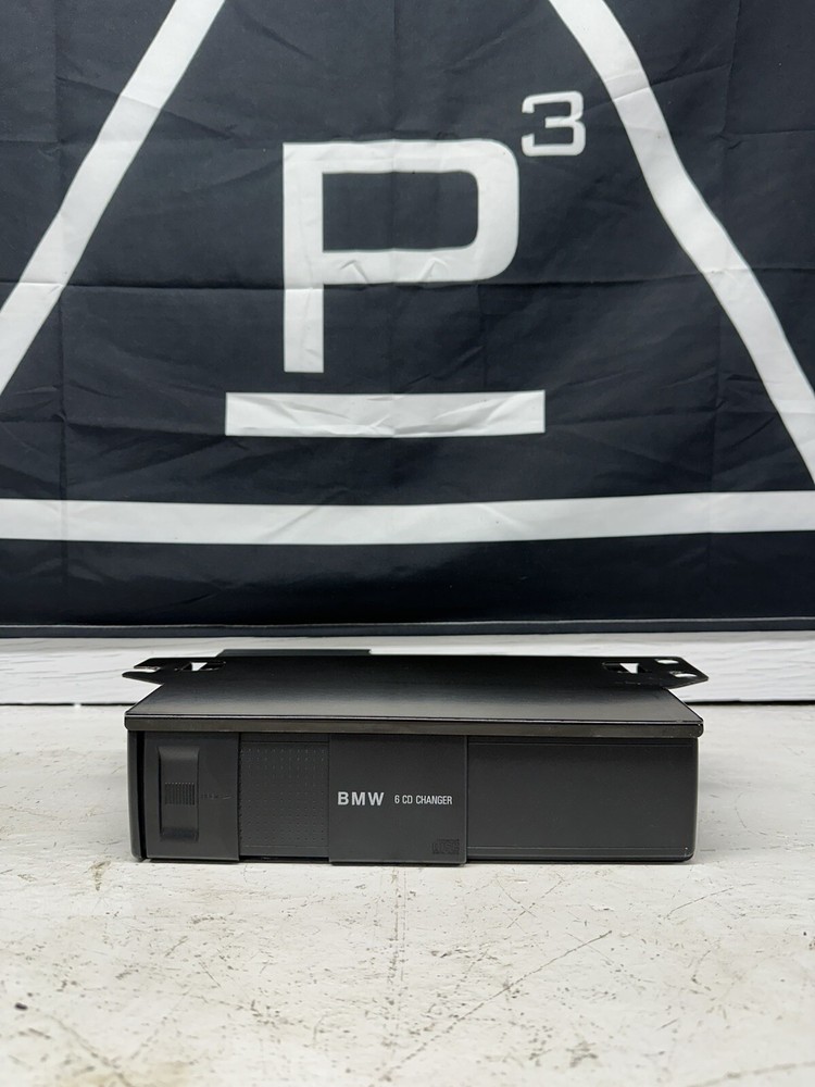 BMW 6 CD Changer Player Model No 82 11 1 469 404