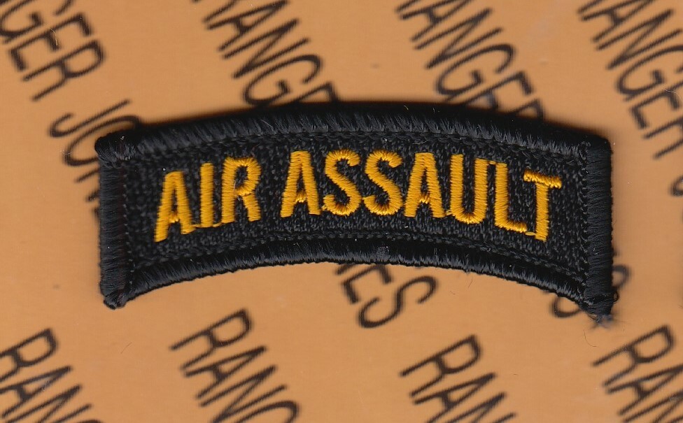 US ARMY AIR ASSAULT AASLT Black & Gold 2.5" tab arc patch m/e B
