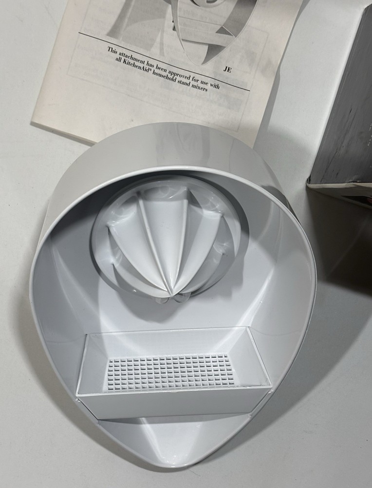 KITCHENAID BRAND STAND MIXER CITRUS JUICER ATTACHMENT Open Box