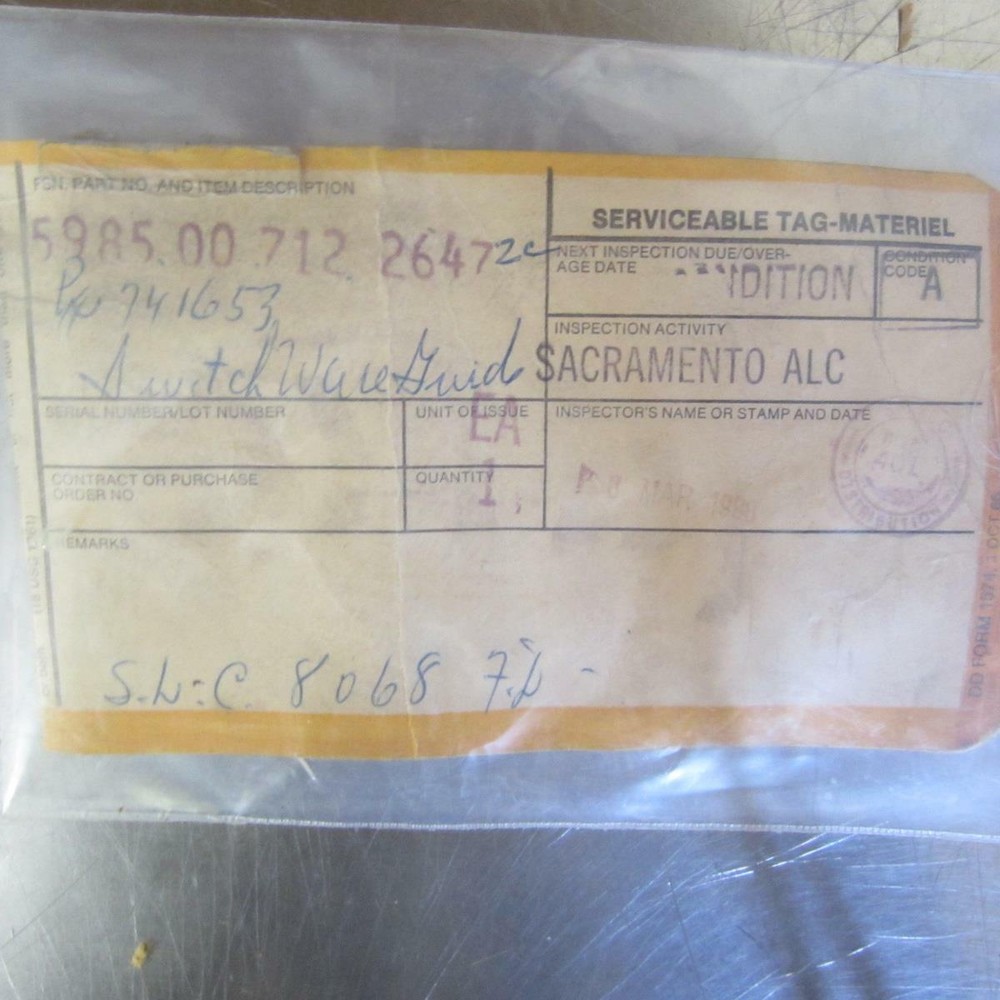 AVCO 5985-00-712-2647 SWITCH WAVEGUIDE NEW OPEN BOX