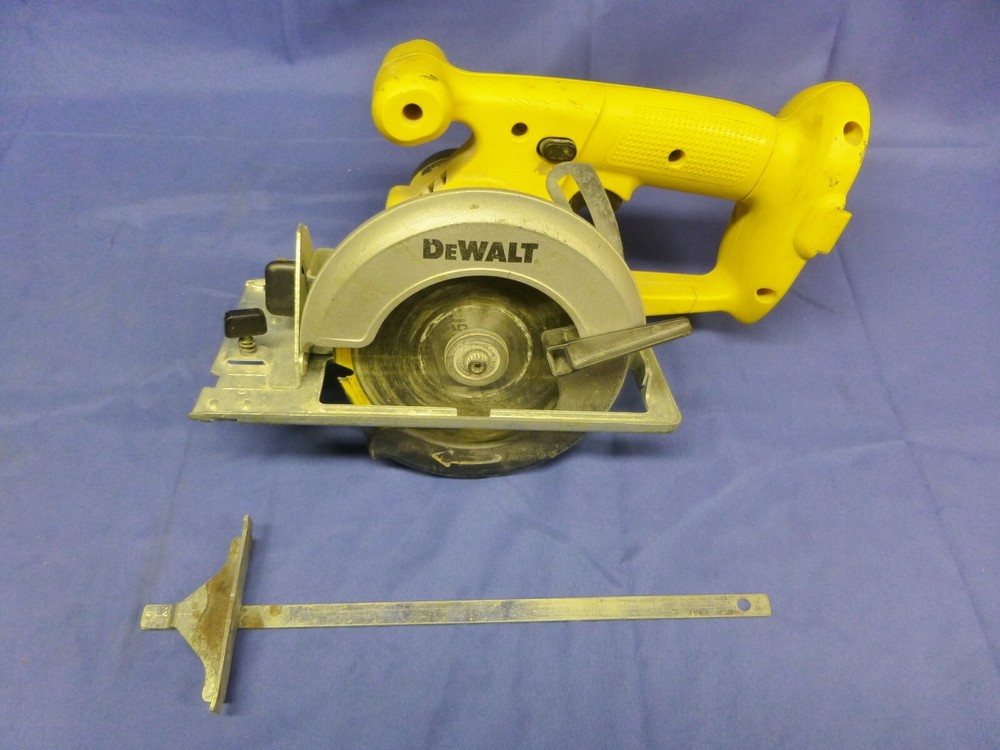 Dewalt 18v Power Tool Set Bundle, Hammer Drill, Reciprocating & Trim Saw & Case