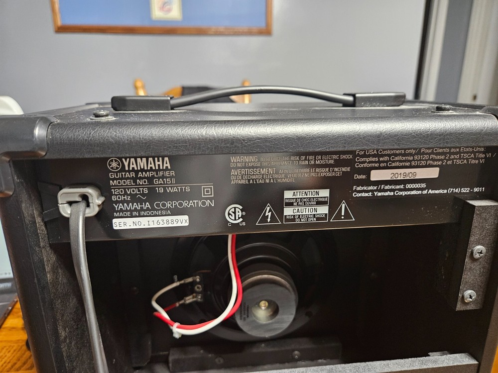 YAMAHA GA15 II Guitar Amplifier