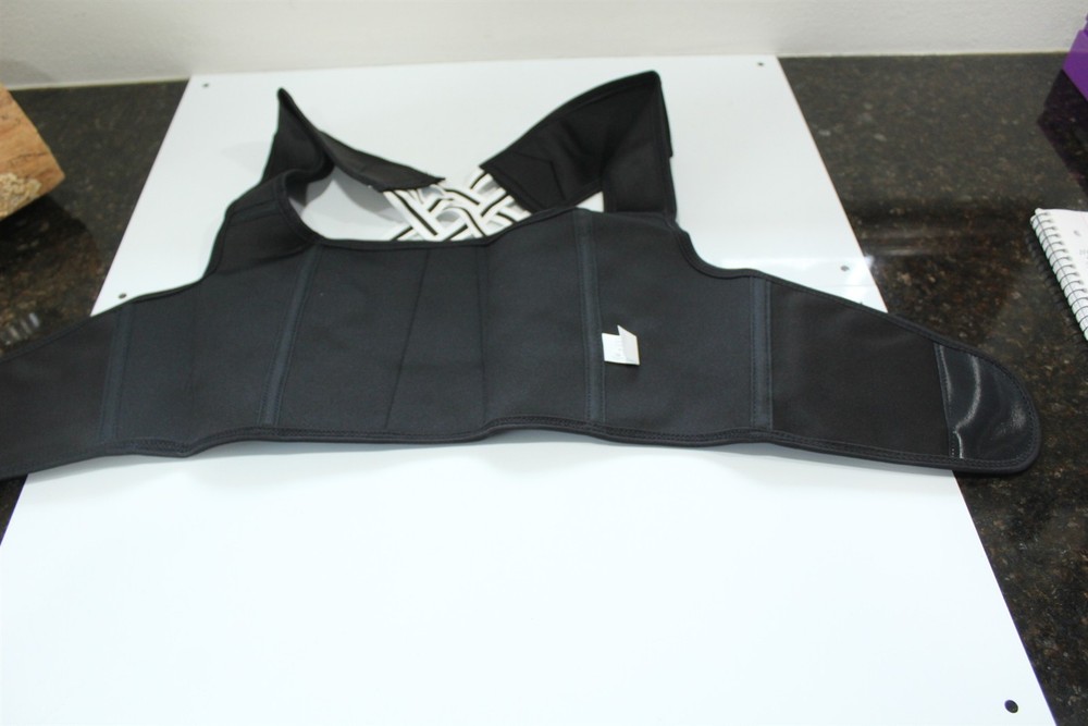 Back Support Black Neoprene Over The Shoulder Support Size Small