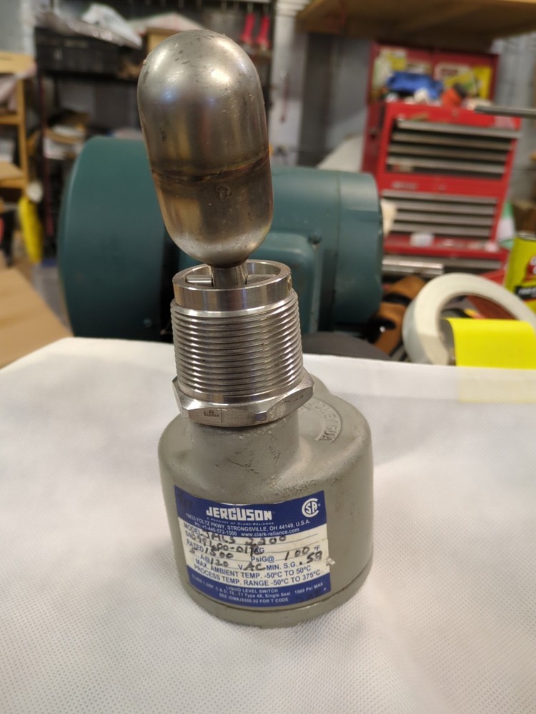 Jerguson JMLS 2200 Side Mounted Float Operated Level Switch