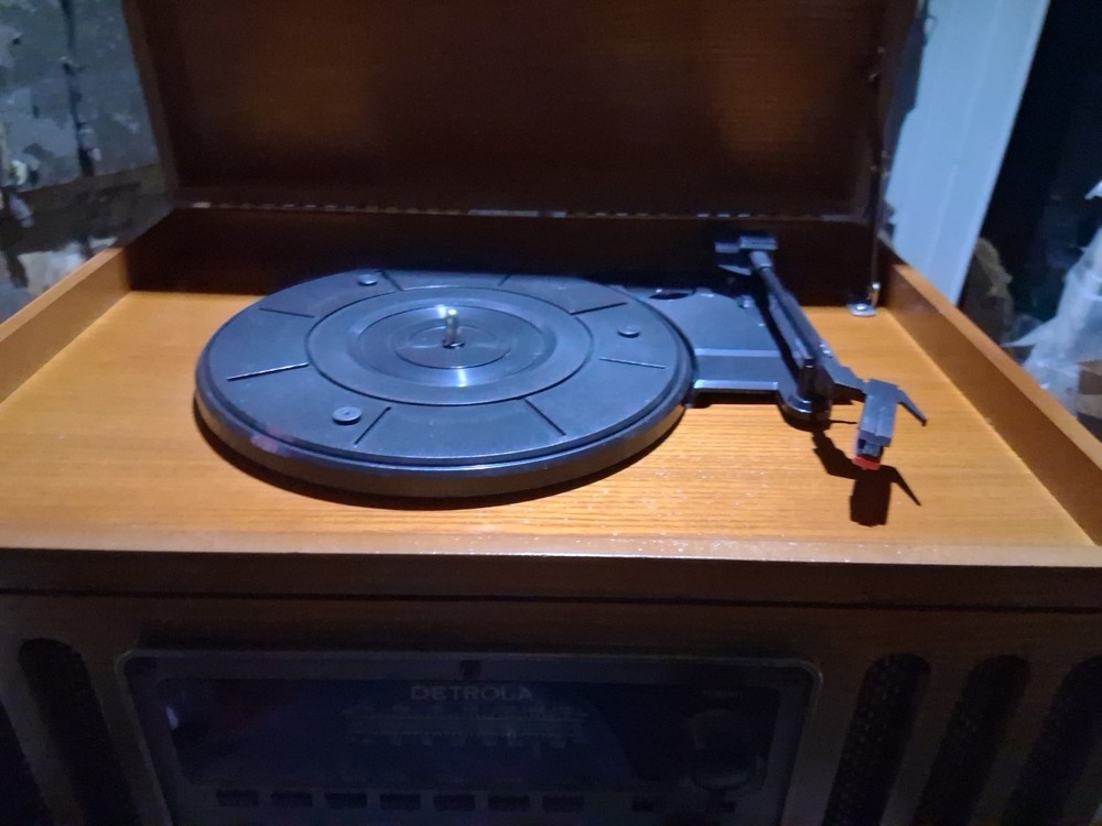 Detrola Cd Record Tape Radio