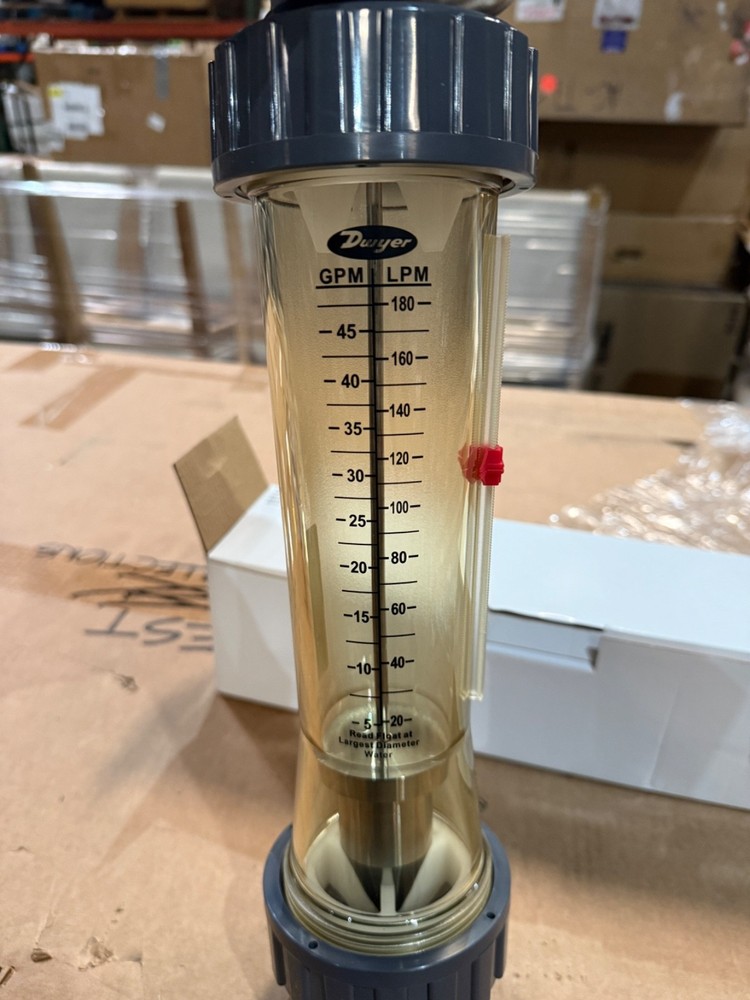 DWYER INSTRUMENTS Polycarbonate Flowmeter LFMF-16-I2
