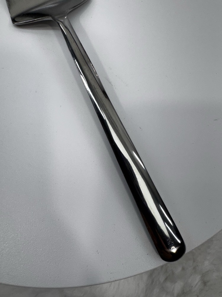 Stainless Pie Cake Server Spatula Dessert Simple Clean Lines Timeless 10 Inch