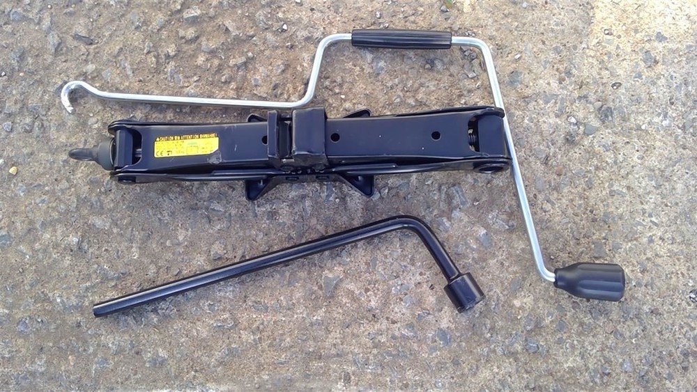 LS460     2011 Jack 338152