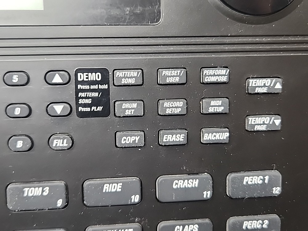 Alesis SR-16 24-Bit Stereo Drum Machine With Power Supply