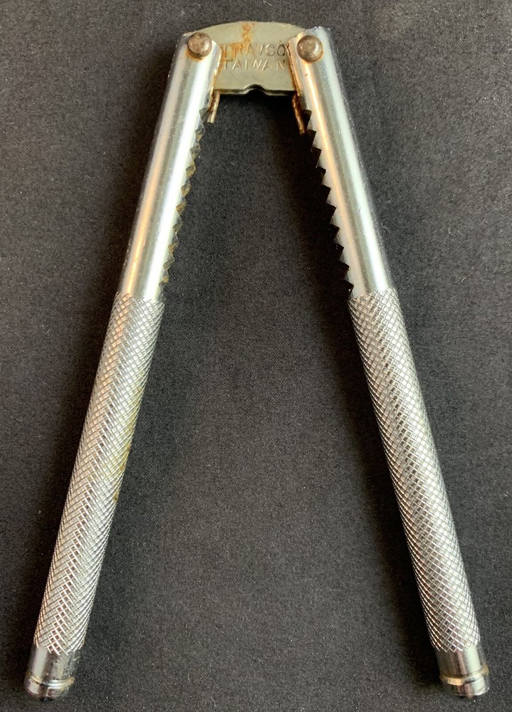 Vintage Travco Metal Nutcracker Lobster Shell Crab Claw Cracker