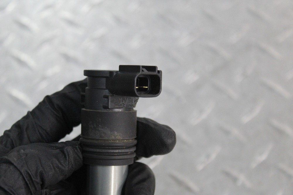 2017 KAWASAKI Z650 ER650 IGNITION COIL SPARK PLUG CAP