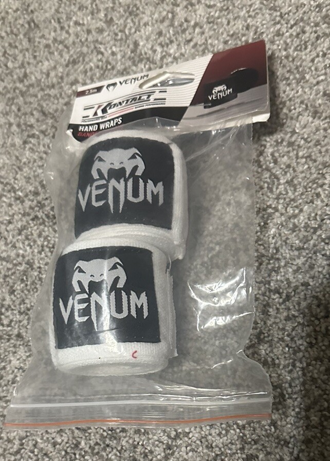 Venum Kontact 2.5 M Boxing Handwraps - White