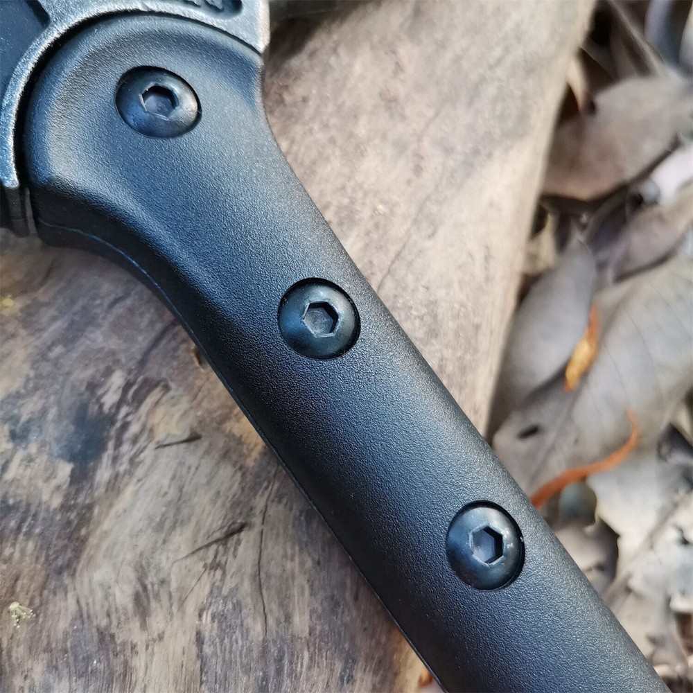 Tactical multi-function hunting axe Special axe for outdoor survival and camping