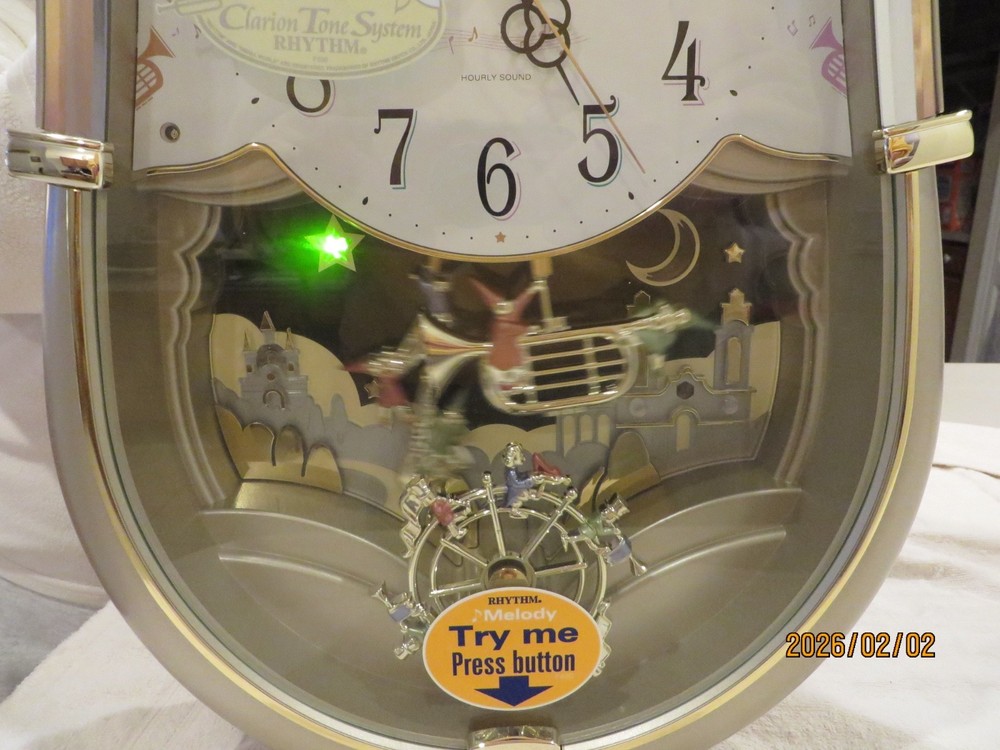 RHYTHM CLOCK - CTS Carnival - NIB