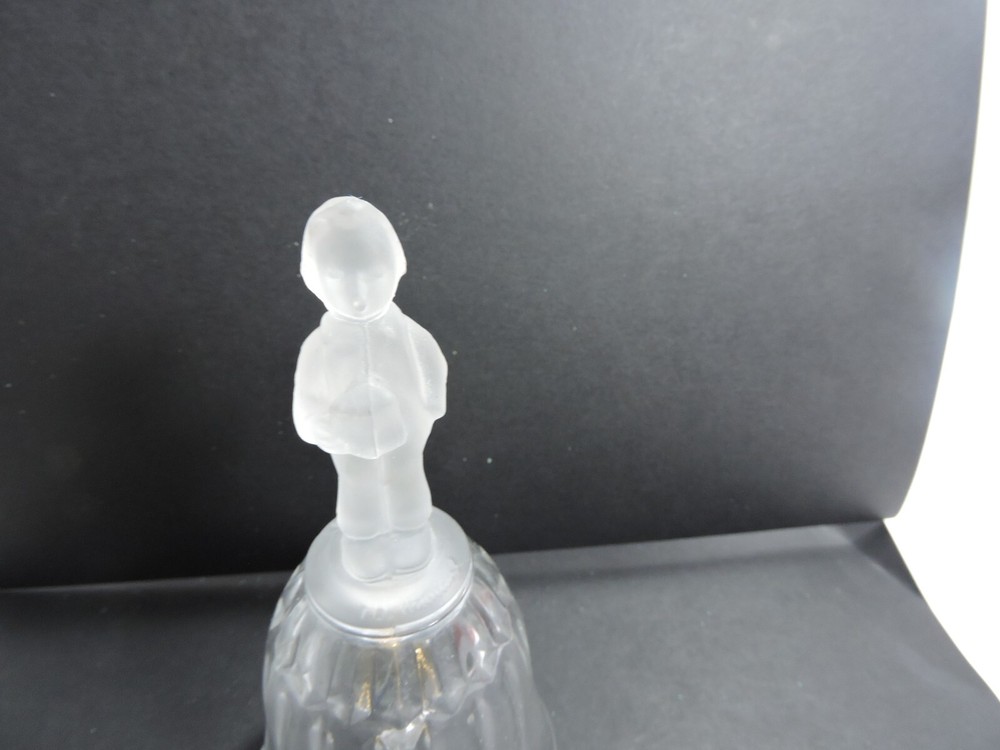 Avon M.I. Hummel crystal bell made exclusively for Avon