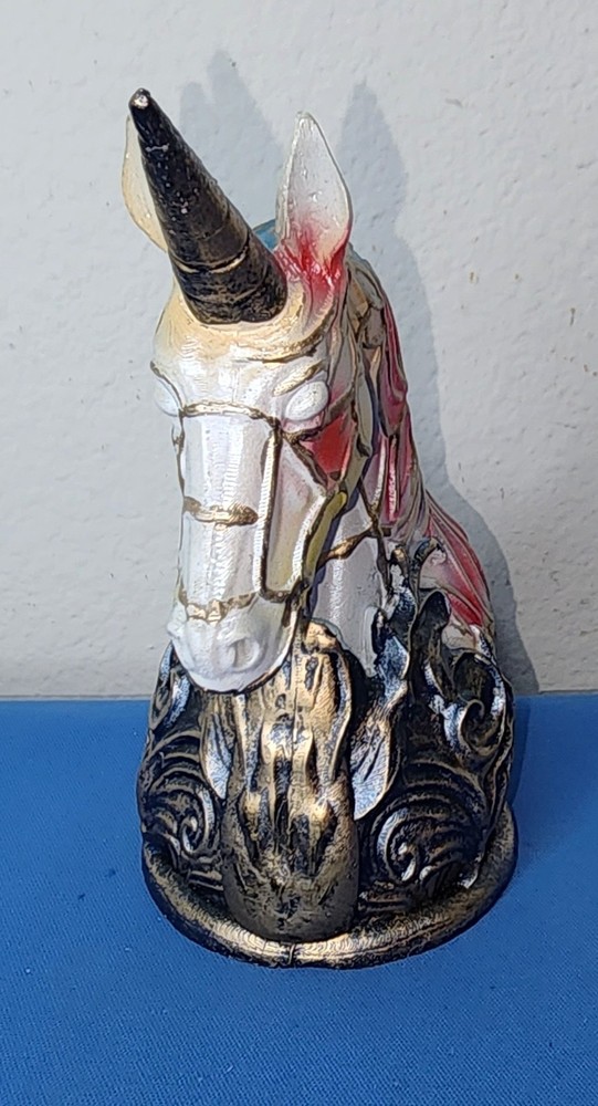 Small Light-up Unicorn Desk Light Decoration, 5"