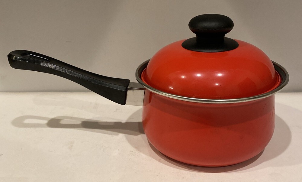Enamelware Pan With Lid Solid RED Enamel Medium Pot Farmhouse 6.5” Diameter
