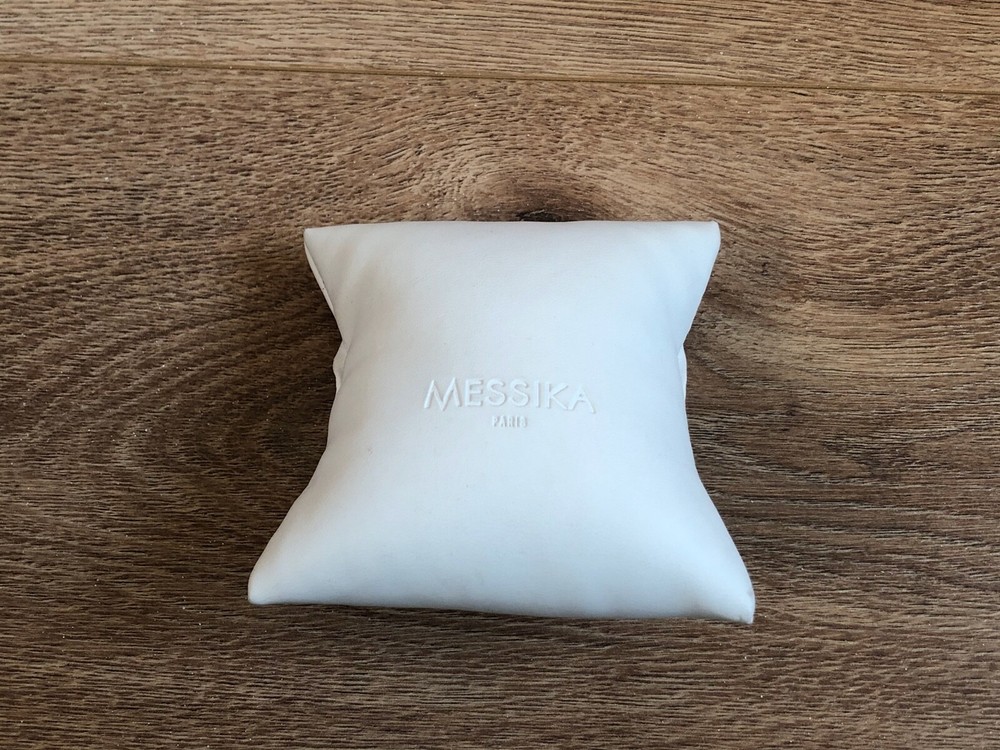 Messika - Display Pillow - Jewelry Display Cushion