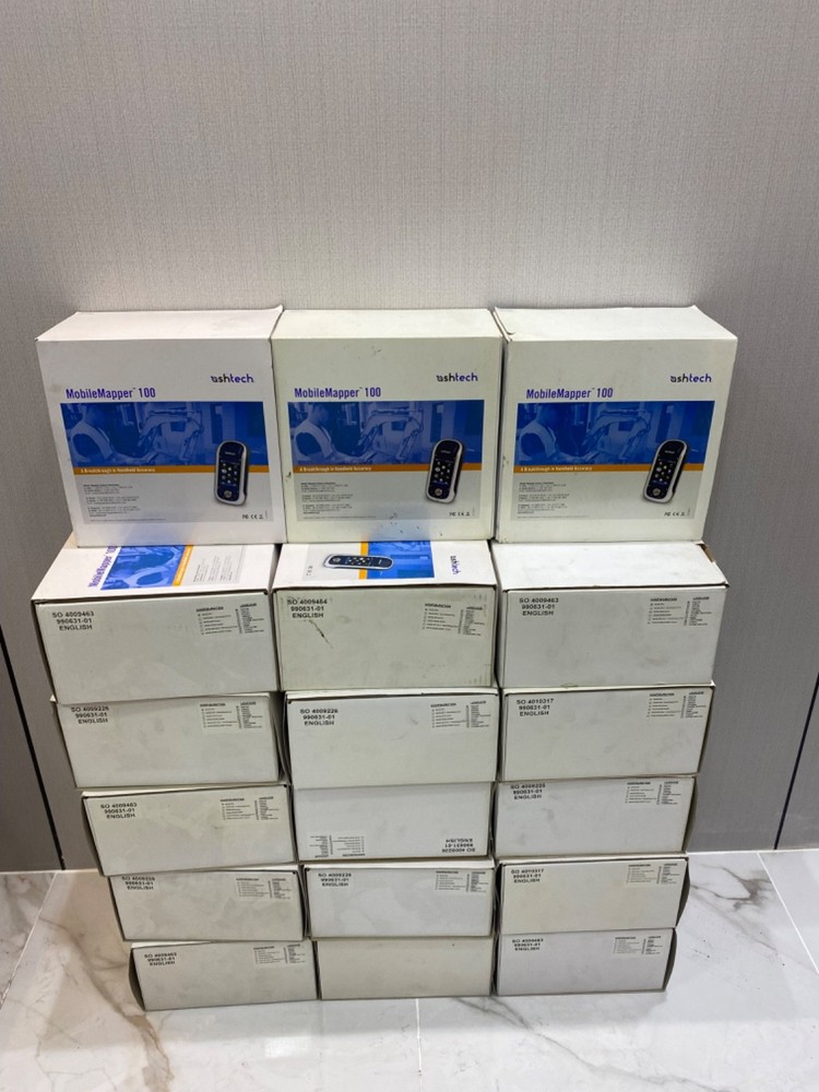 Ashtech MobileMapper 100 GPS receiver