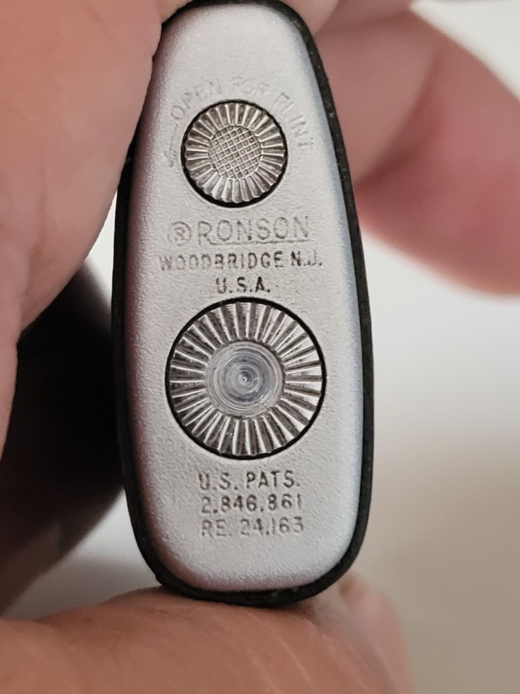 VTG Ronson Varaflame Windlite Lighter Leather & Serviced (WORKING)