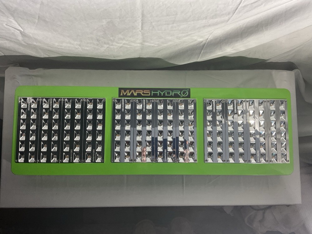 Mars Hydro Reflector 720W LED Grow Light