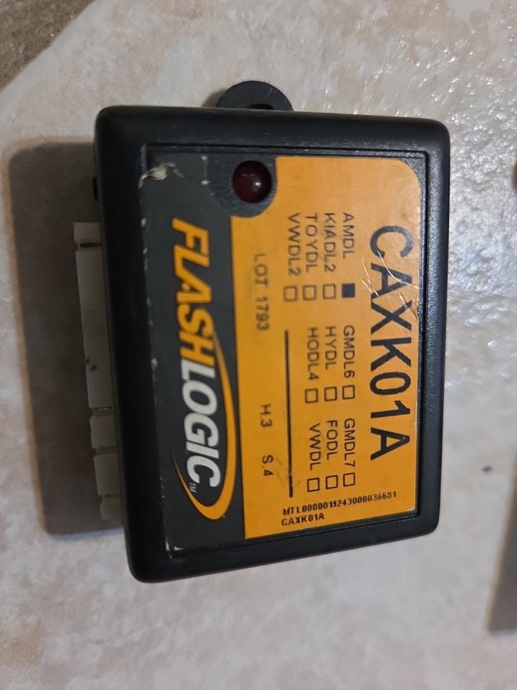 FlashLogic CAXK01A Bypass Module Remote Start Vehicle Interface
