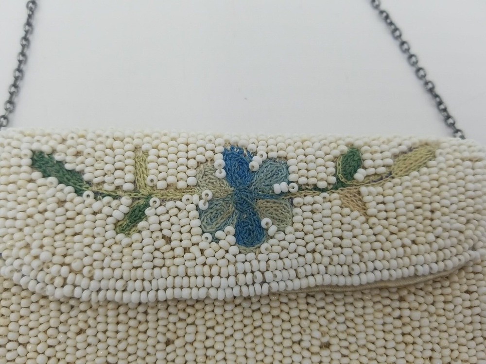 Vintage Micro Beaded Embroidered Flower w/Chain Strap Lined Inside Small Purse