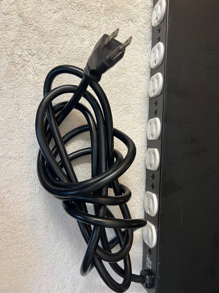 MIDDLE ATLANTIC PD-915r