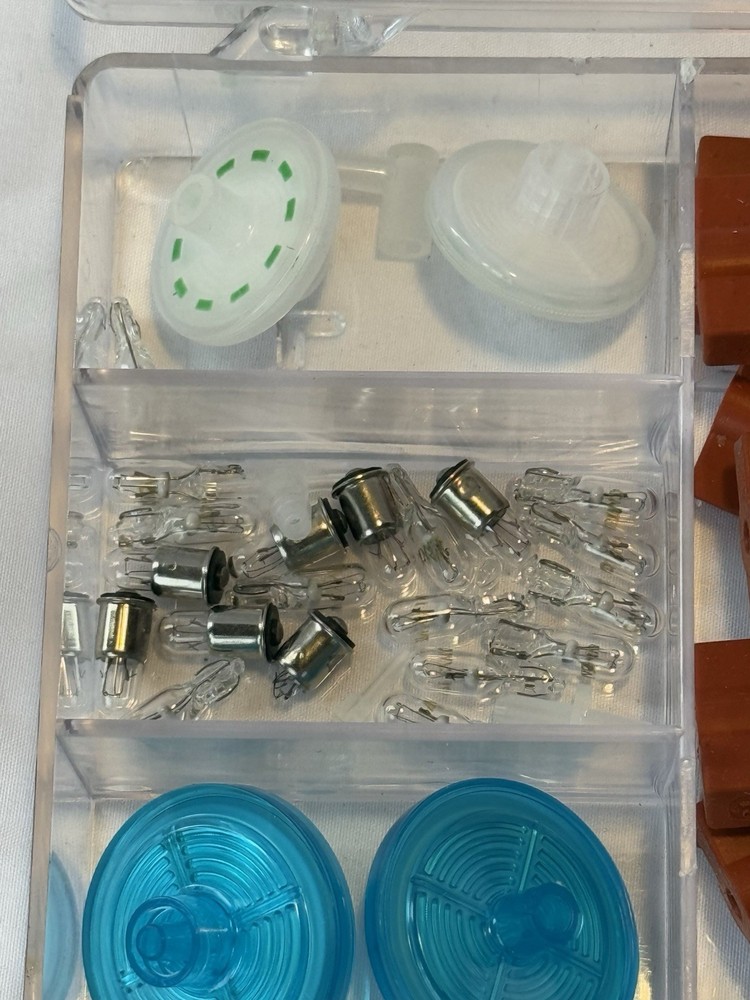 ￼HPLC CHROMATOGRAPHY Parts