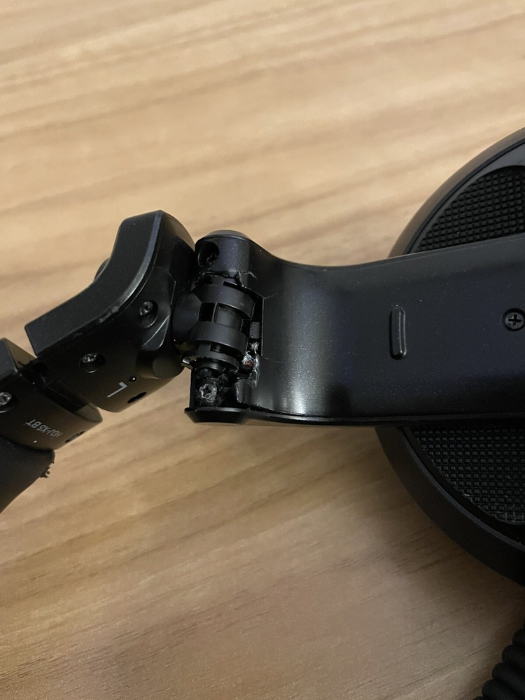 HDJ X5 BT (LEFT EAR WORKING ONLY)