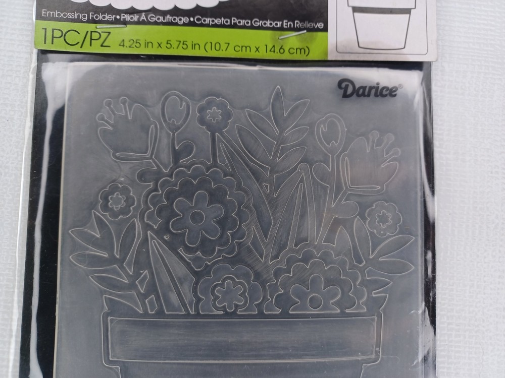 Darice Embossing Essentials Embossing Folder