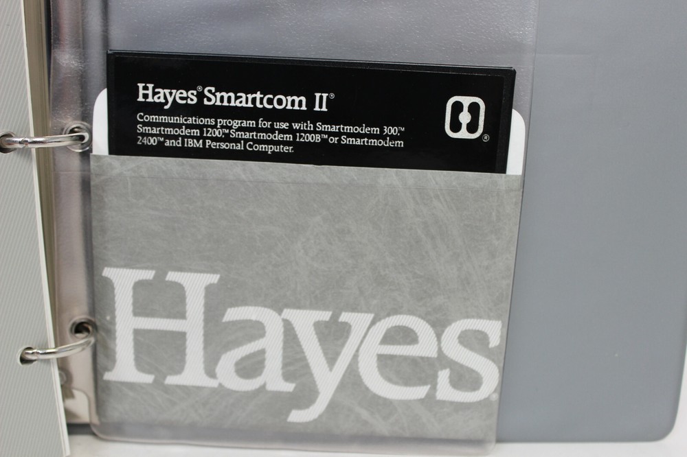 HAYES SMARTCOM II USER'S GUIDE WITH SMARTCOM II 5.25 DISKETTE