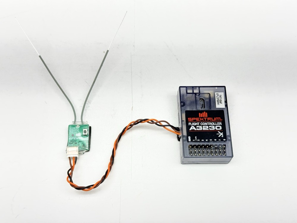 Spektrum A3230 Flight Controller: Apprentice STS